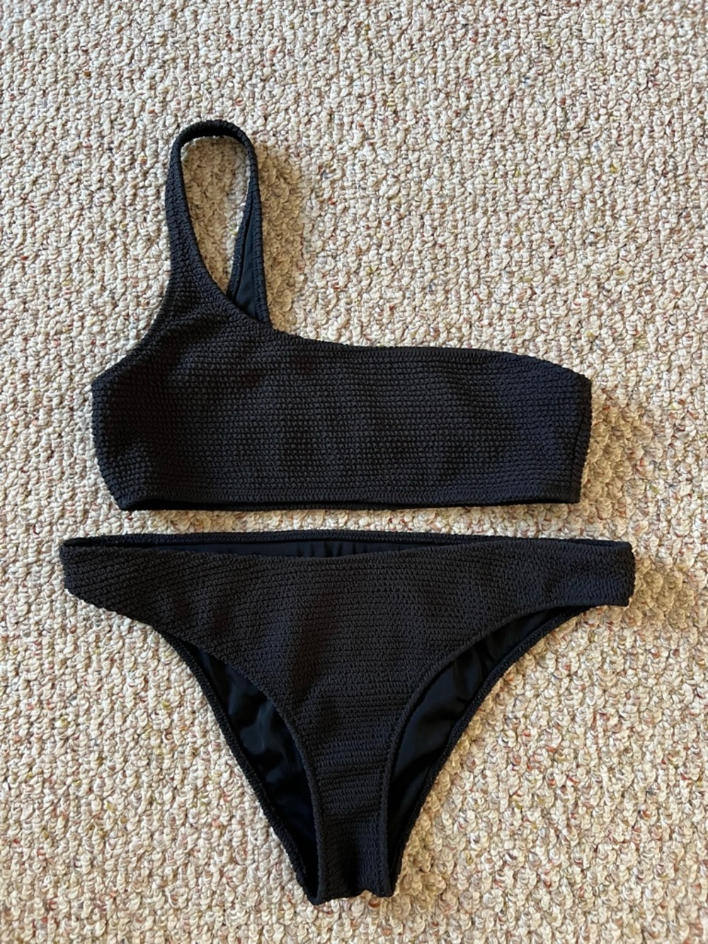 La Hearts Black One-Shoulder Textured Bikini Set